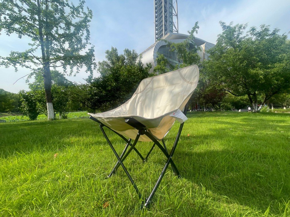 Wholesale portable moon camping chair steel frame Oxford fabric