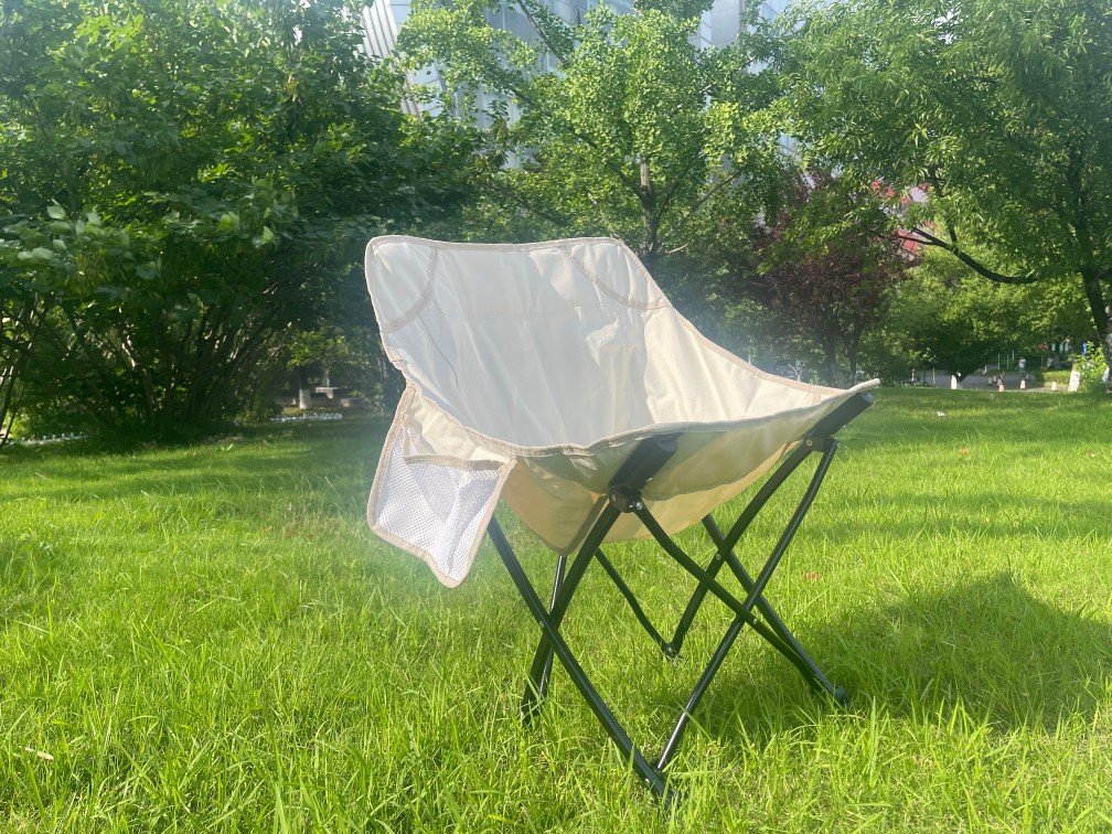 Wholesale portable moon camping chair steel frame Oxford fabric