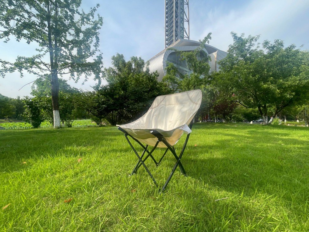 Wholesale portable moon camping chair steel frame Oxford fabric