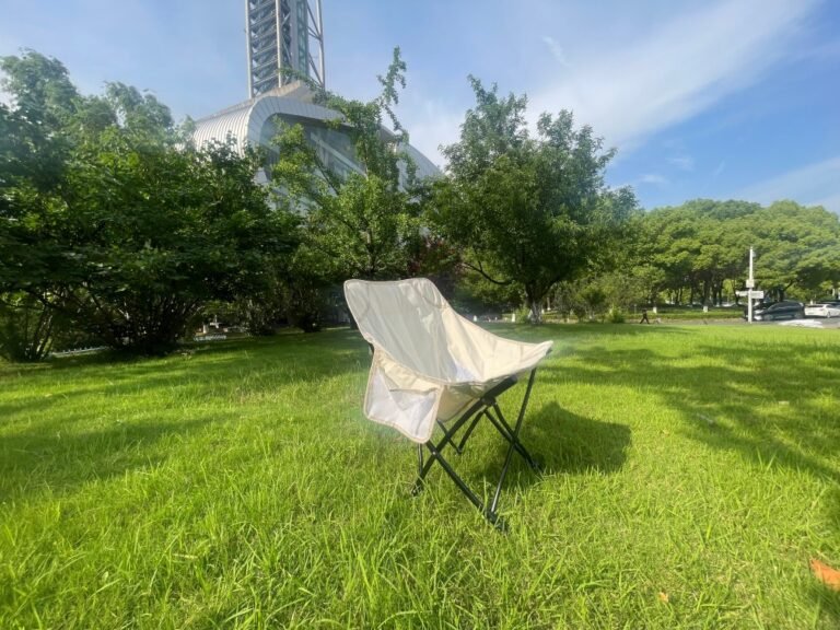 Wholesale portable moon camping chair steel frame Oxford fabric