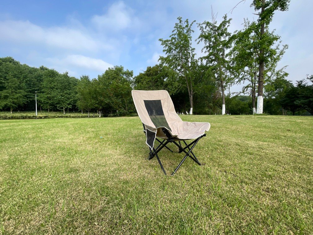 Wholesale portable moon camping chair steel frame Oxford fabric