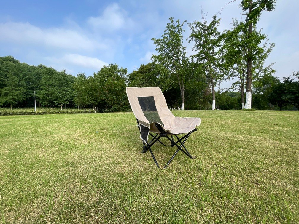 Wholesale portable moon camping chair steel frame Oxford fabric