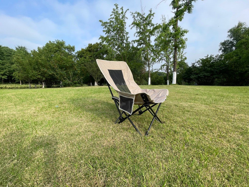 Wholesale portable moon camping chair steel frame Oxford fabric